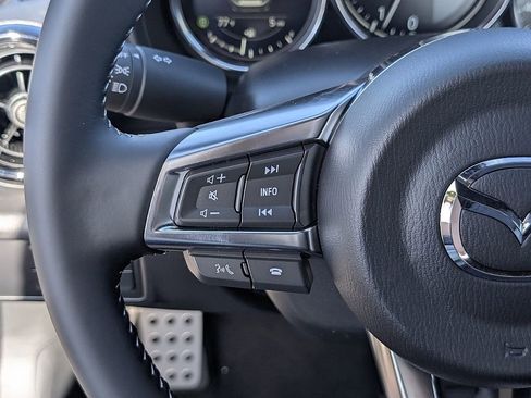 New 2026 MAZDA MX-5 Miata Club w/ Interior Package RWD image 32