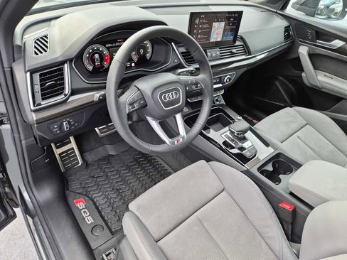 Certified 2025 Audi SQ5 Premium Plus image 2