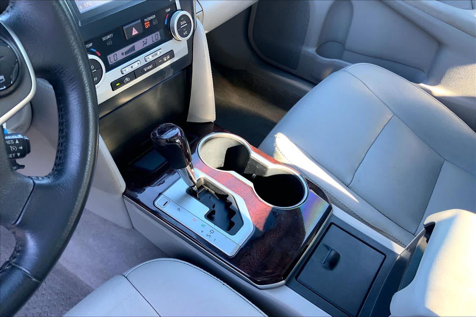 Used 2012 Toyota Camry XLE FWD image 15