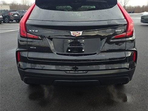Used 2024 Cadillac XT4 Luxury w/ Cold Weather Package image 6