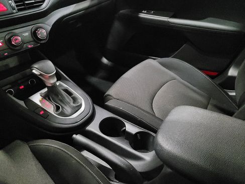 Used 2023 Kia Forte LXS w/ LXS Technology Package FWD image 26