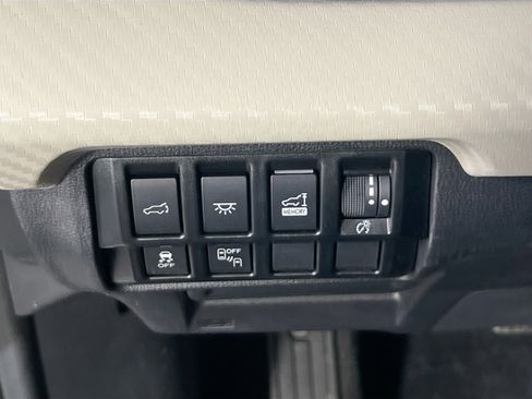 Used 2022 Subaru Ascent Premium w/ Convenience Package image 10