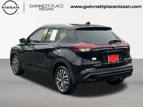 Used 2024 Nissan Kicks SV image 7