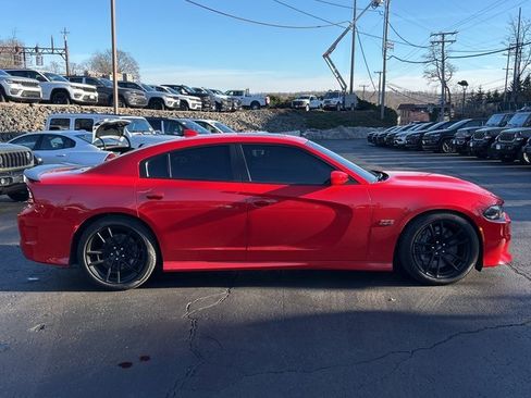 Used 2022 Dodge Charger Scat Pack w/ Dynamics Package image 6