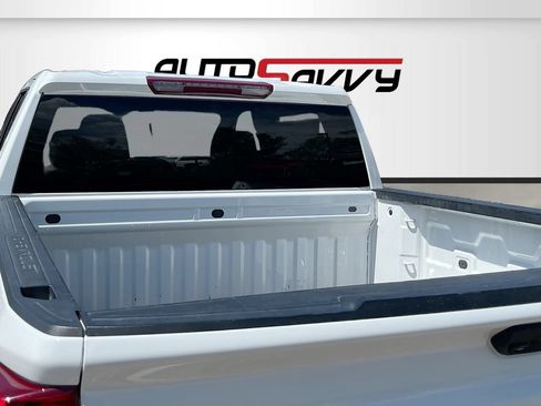 Used 2022 Chevrolet Silverado 1500 LT w/ Z71 Off-Road Package AWD/4WD image 25