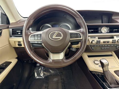 Used 2016 Lexus ES 350 FWD image 30