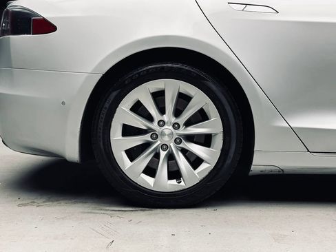 Used 2018 Tesla Model S 100D AWD/4WD image 38