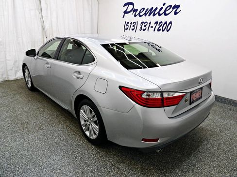 Used 2013 Lexus ES 350 w/ Premium Pkg FWD image 5
