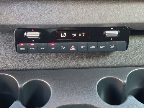 Used 2021 Mercedes-Benz Sprinter 2500 image 14