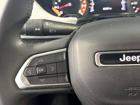 Used 2024 Jeep Compass Latitude AWD/4WD image 25