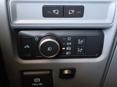 Used 2022 Ford F150 XLT w/ XTR Package image 28