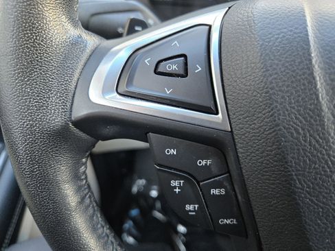 Used 2017 Ford Edge Titanium w/ Equipment Group 301A image 32