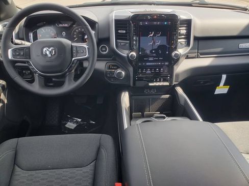 New 2026 RAM 1500 4x4 Crew Cab image 16