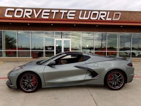 Used 2023 Chevrolet Corvette Stingray Premium Cpe w/ Z51 Performance Package image 9