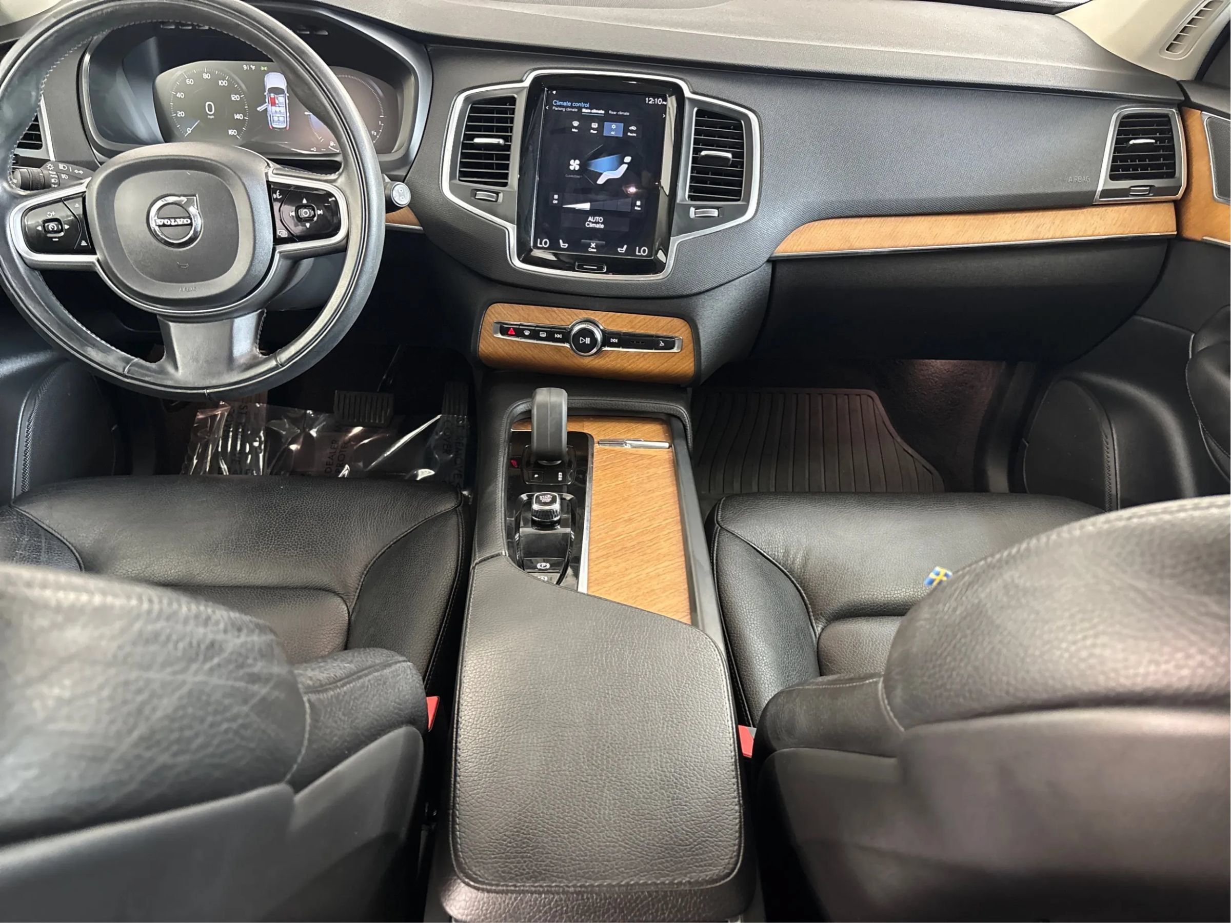 Used 2022 Volvo XC90 T8 Inscription Expression w/ Climate Package AWD/4WD image 22