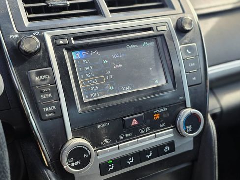 Used 2012 Toyota Camry SE image 28