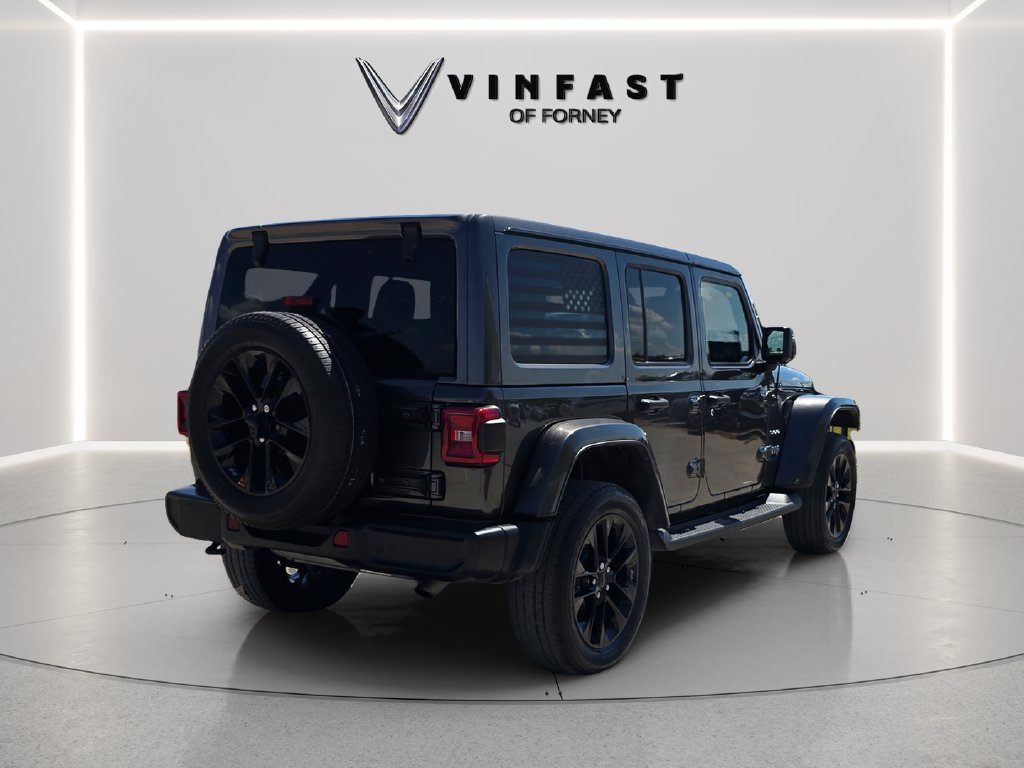 Used 2021 Jeep Wrangler Unlimited Sahara AWD/4WD image 5
