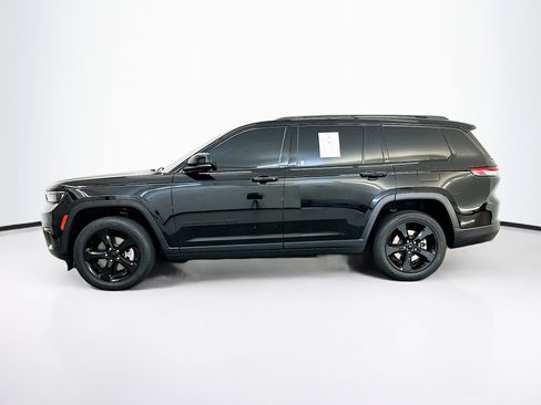 Used 2023 Jeep Grand Cherokee L Laredo image 4