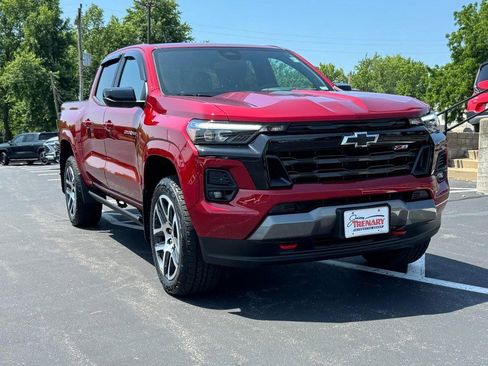 Used 2023 Chevrolet Colorado Z71 w/ Advanced Trailering Package AWD/4WD image 2