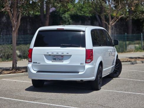 Used 2019 Dodge Grand Caravan GT FWD image 9