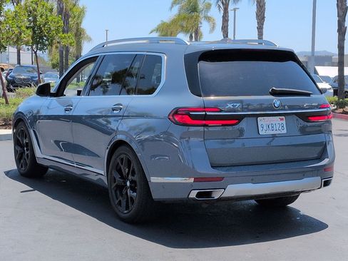 Used 2024 BMW X7 xDrive40i w/ Premium Package AWD/4WD image 8