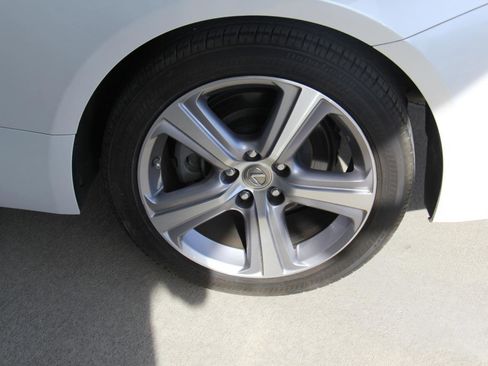 Used 2016 Lexus RC 200t image 26