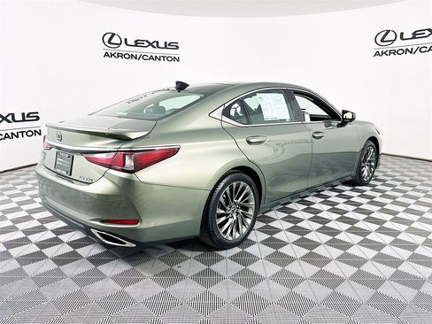 Used 2025 Lexus ES 350 Ultra Luxury image 9