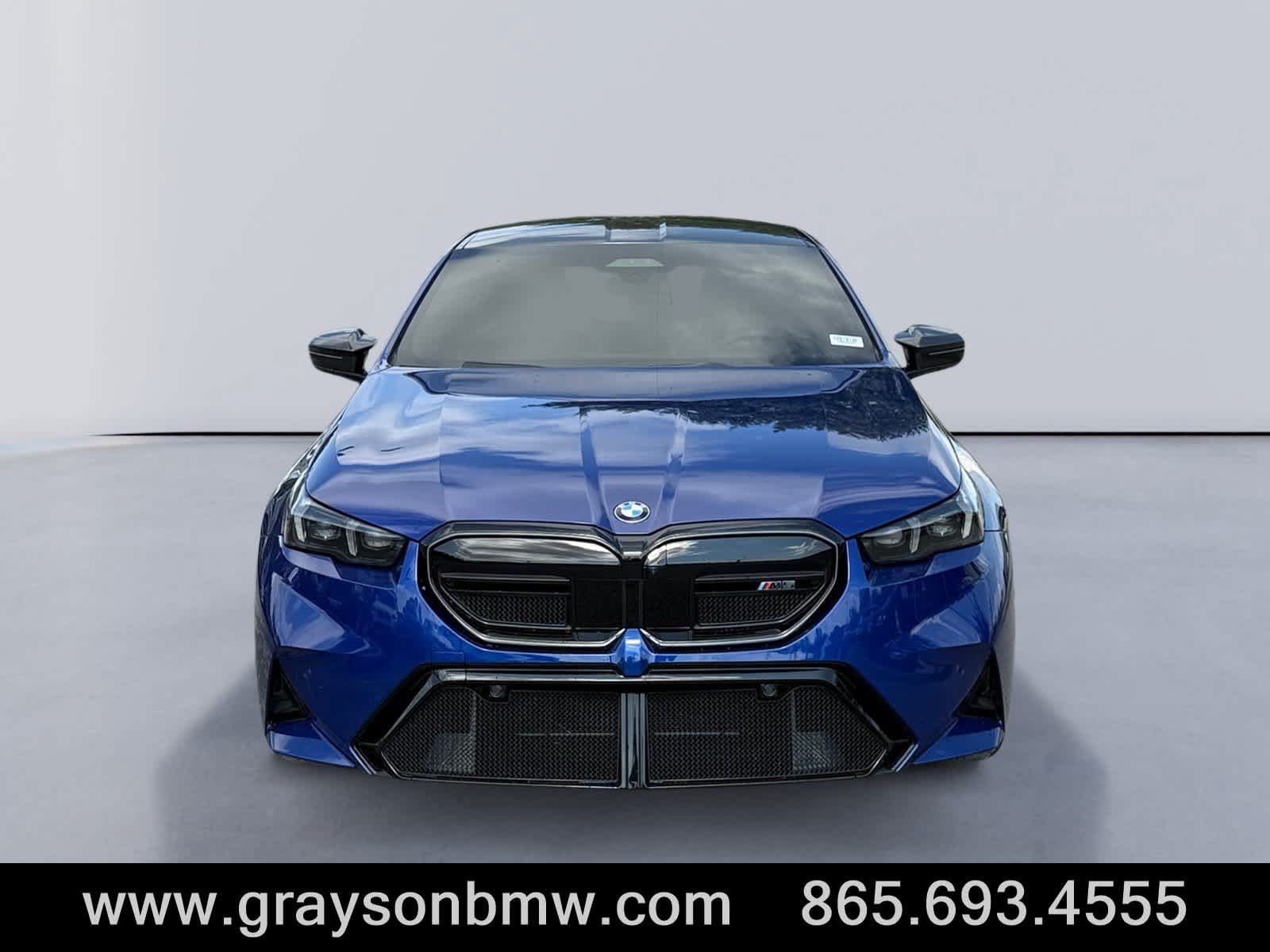 Used 2025 BMW M5 w/ Carbon Package AWD/4WD image 8