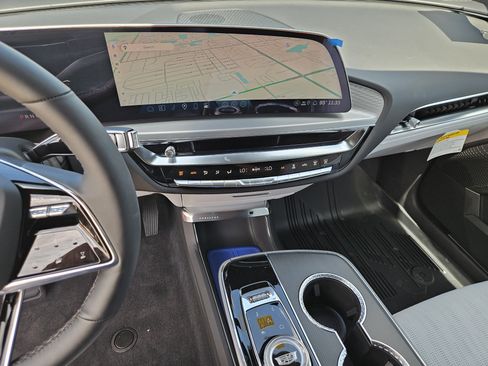 New 2025 Cadillac Lyriq Sport image 25