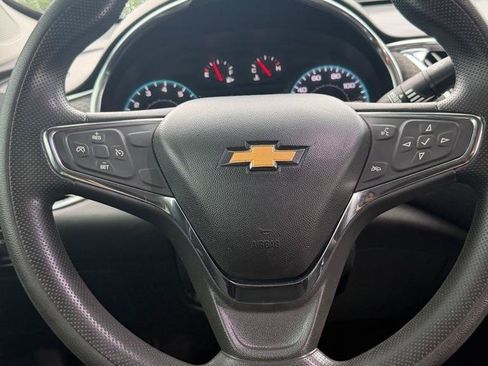 Used 2021 Chevrolet Malibu LT FWD image 17