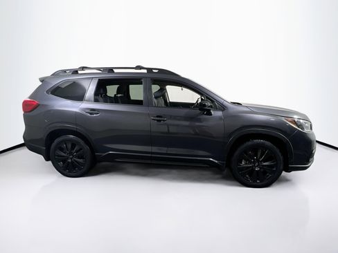 Used 2022 Subaru Ascent Onyx Edition image 4