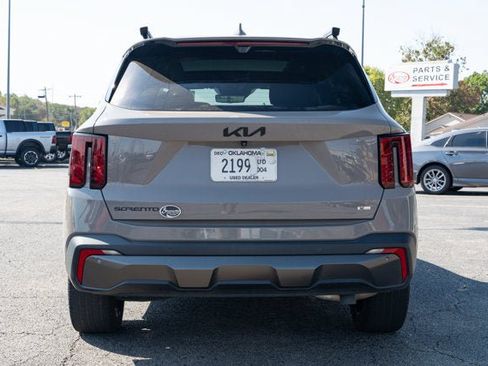 Used 2025 Kia Sorento SX Prestige AWD/4WD image 4