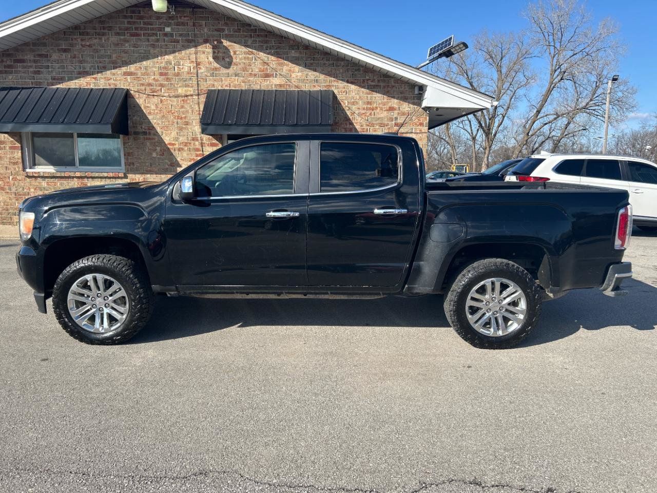 Used 2016 GMC Canyon SLT w/ Driver Alert Package AWD/4WD image 10