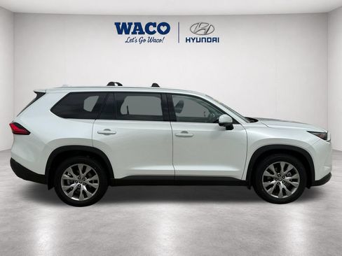 Used 2024 Toyota Grand Highlander FWD image 9