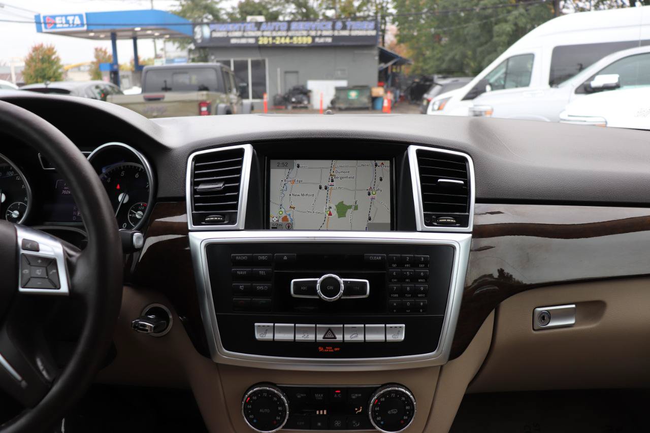 Used 2015 Mercedes-Benz ML 350 4MATIC image 19