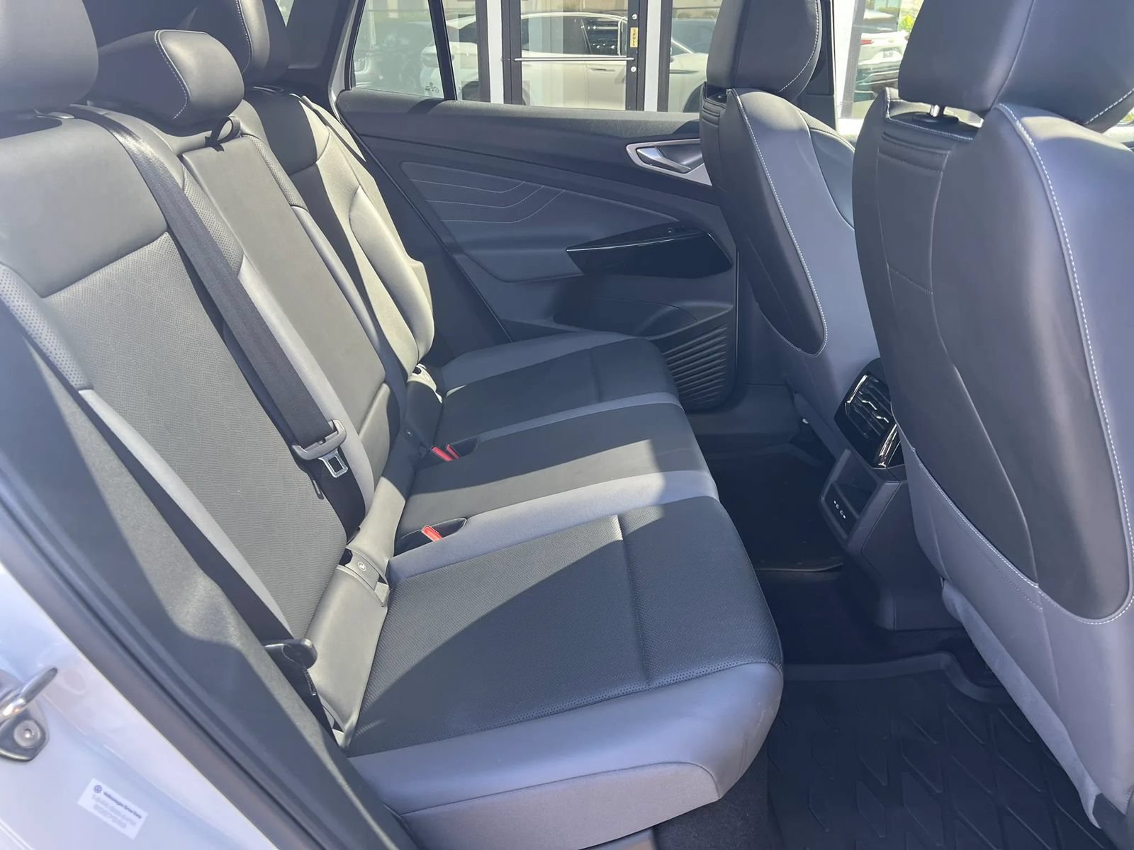 Used 2023 Volkswagen ID.4 Pro S RWD image 33