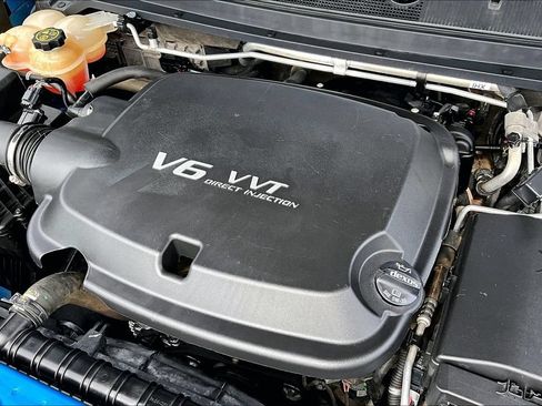 Used 2022 Chevrolet Colorado Z71 AWD/4WD image 35