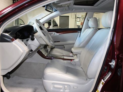 Used 2008 Toyota Avalon XLS FWD image 9