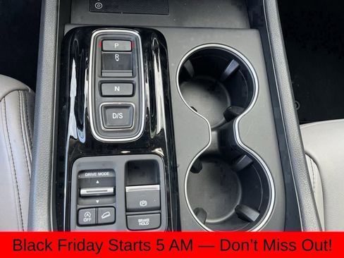 New 2025 Honda Pilot Touring image 34