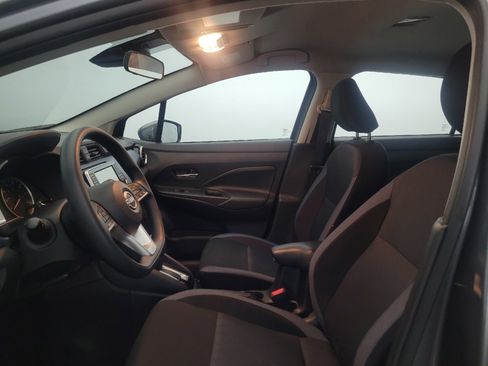 Used 2025 Nissan Versa SV w/ Trunk Package FWD image 17