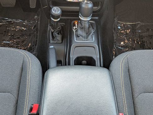 Used 2024 Jeep Wrangler Unlimited Sport AWD/4WD image 19