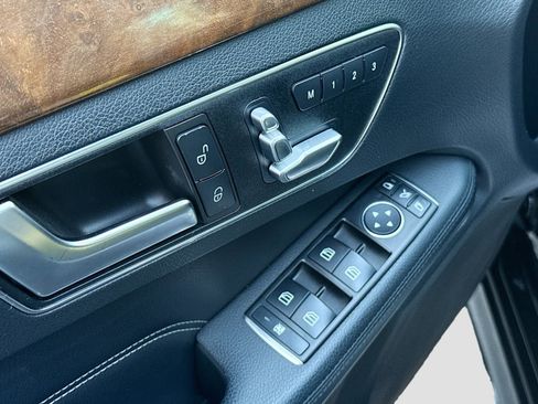 Used 2016 Mercedes-Benz E 350 4MATIC Sport Wagon image 18