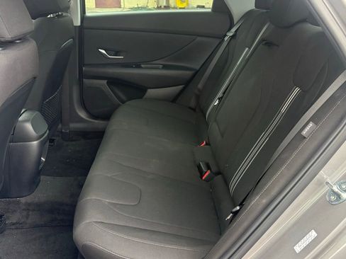 Used 2024 Hyundai Elantra SEL w/ Convenience Package image 11