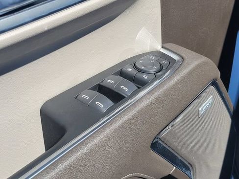 New 2026 GMC Canyon AT4 AWD/4WD image 17