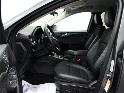 New 2026 Ford Escape SE image 12