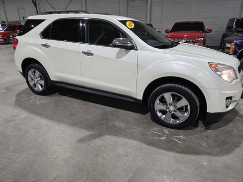 Used 2015 Chevrolet Equinox LT image 17