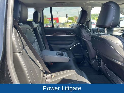 Used 2023 Jeep Grand Cherokee 4WD 4xe image 17