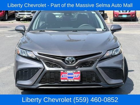 Used 2024 Toyota Camry SE FWD image 3