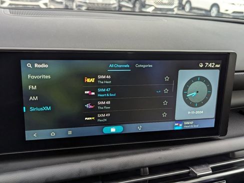 Used 2025 Hyundai Tucson SEL image 11