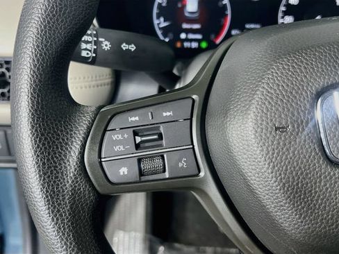 Used 2027 Honda HR-V LX image 17
